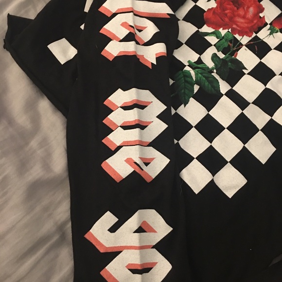 black long sleeve crop top - Picture 4 of 4